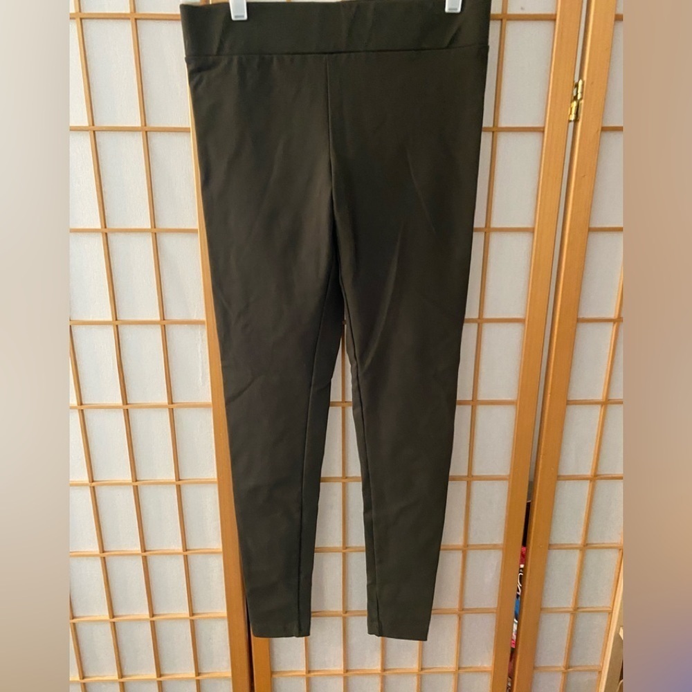 Matty M Women's Legging Size Small Durable Thicker Material Olive Green - Picture 1 of 5